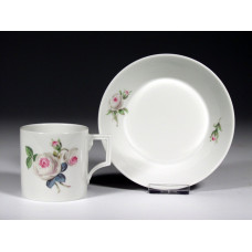 Kaffeetasse m.U., Weiße Rose mit Purpurkern, Goldrand, V 0,2 l