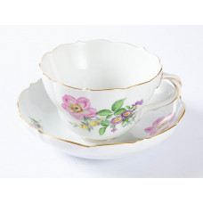 Kaffeetasse m.U., Blume 2 mitte, bunt, Goldrand, V 0,30 l