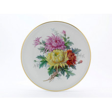 Wandschale, Blume naturalistisch, mit Schmetterling, Goldfaden bzw. Goldreifen,