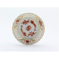 Teller, durchbr., Reicher Drache, rot, goldschattiert, Goldrand und Goldstaffage, ø 15 cm