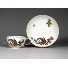 Teetasse m.U., Ostasiatische Vogel- und Blumenmal. 36, bunt m. Kupferf., Goldrand, 0,15 l