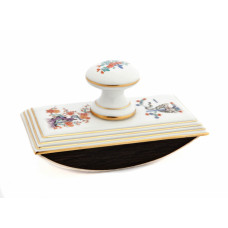 Löscher, Ganz feiner gelber Löwe, bunt mit Kupferfarben, Goldrand, 11x6 cm