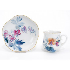 Kaffeetasse m.U., Blumenmalerei,kombiniert Unterglasur,kobaltblau u.Aufglasurm.,Goldrand