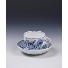 Tasse m.U., Zwiebelmuster, kobaltblau, weißer Rand, V 0,15 l