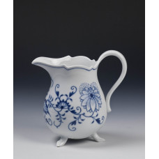 Milchkrug mit Füßen, Zwiebelmuster, kobaltblau, weißer Rand, 0,50 l