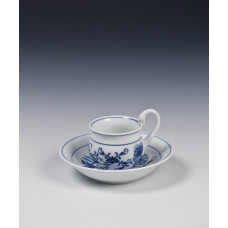 Mokkatasse m.U., Zwiebelmuster, kobaltblau, weißer Rand, 0,09 l Mokkatasse m.U., Zwiebelmuster, kobaltblau, weißer Rand, 0,09 l