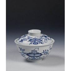 Sch&uuml;ssel m.Deck., Zwiebelmuster, kobaltblau, wei&szlig;er Rand, 13,5 cm