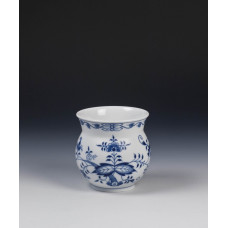 Vase, Zwiebelmuster, kobaltblau, weißer Rand, H 10 cm