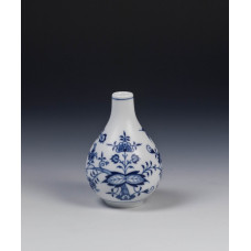 Vase, Zwiebelmuster, kobaltblau, weißer Rand, H 10,5 cm