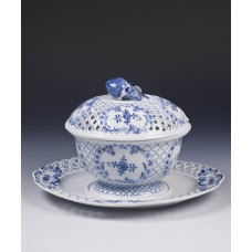 Dose mit Unterschale, Zwiebelmuster, kobaltblau, weißer Rand, L 27 cm