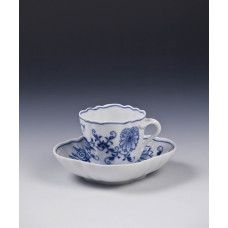 Tasse m.U., Zwiebelmuster, kobaltblau, weißer Rand, 0,12 l