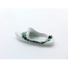 Pantoffel rechts, Voller grüner Weinkranz, weißer Rand, L 17 cm