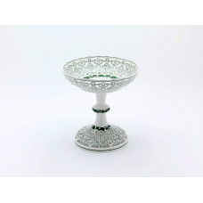 Schale auf Fu&szlig; durchbrochen, Voller gr&uuml;ner Weinkranz, wei&szlig;er Rand, H 21 cm