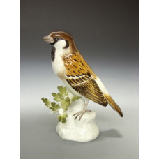 Sperling, Bunt staffiert, H 14 cm