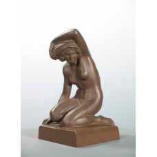 Mädchen, kniend, Böttgersteinzeug