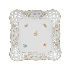 Schale, durchbr. viereckig, Gestreute Blümchen, bunt, Schilderornamente goldstaffiert, Goldrand, L 20,5 cm