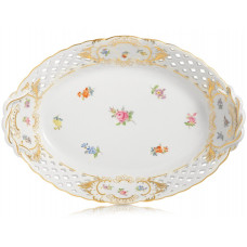 Korb, durchbr.  mit 2 Henkel, Gestreute Blümchen, bunt, Schilderornamente goldstaffiert, Goldrand, L 25 cm